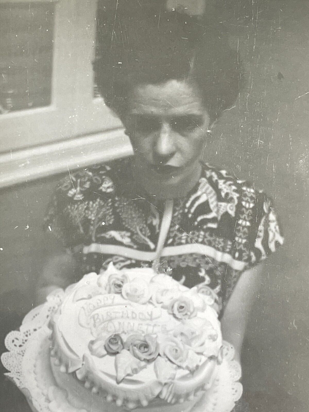 G4 Photograph 1952 Pretty Housewife Presents Decorated Birthday Cake Artistic