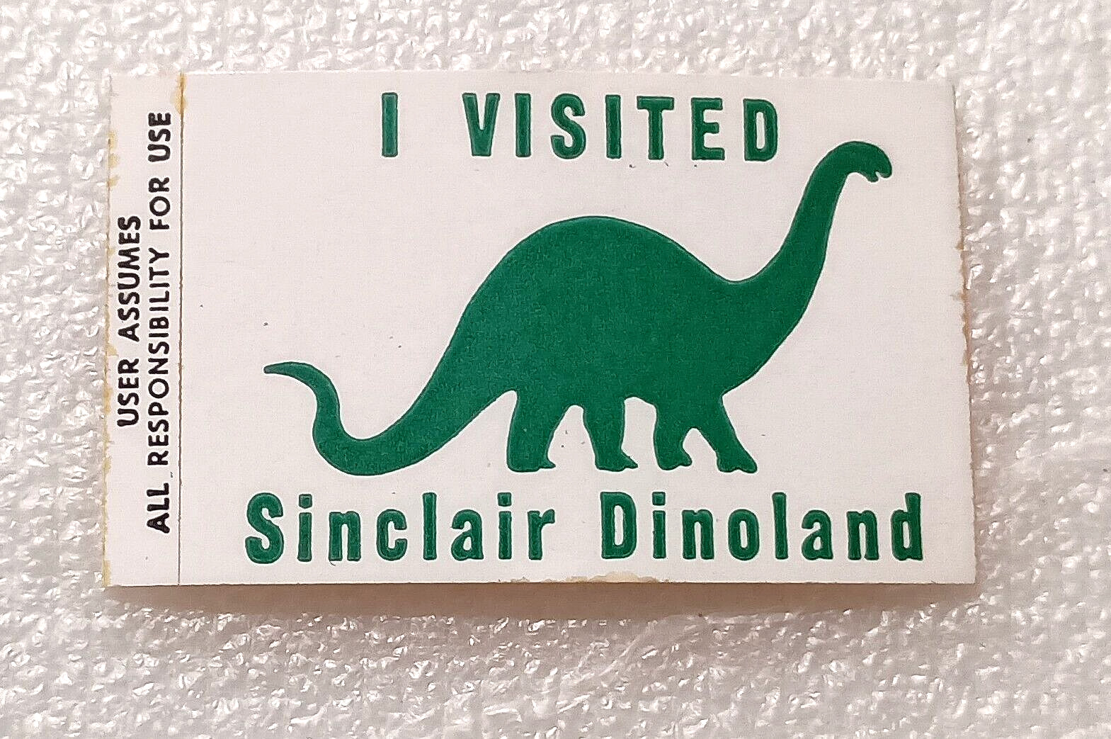 New York Worlds Fair I Visited Sinclair Dinoland Dinosaur Sticker Shield NOS