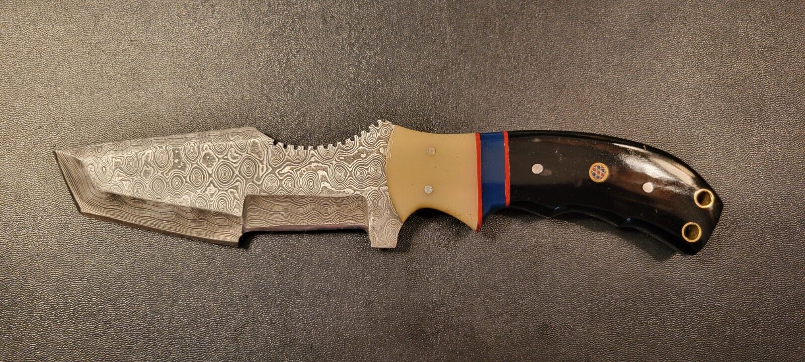 BG Knives Handmade Damascus Hunting Tracker Knife Bull Horn Handle- BG219