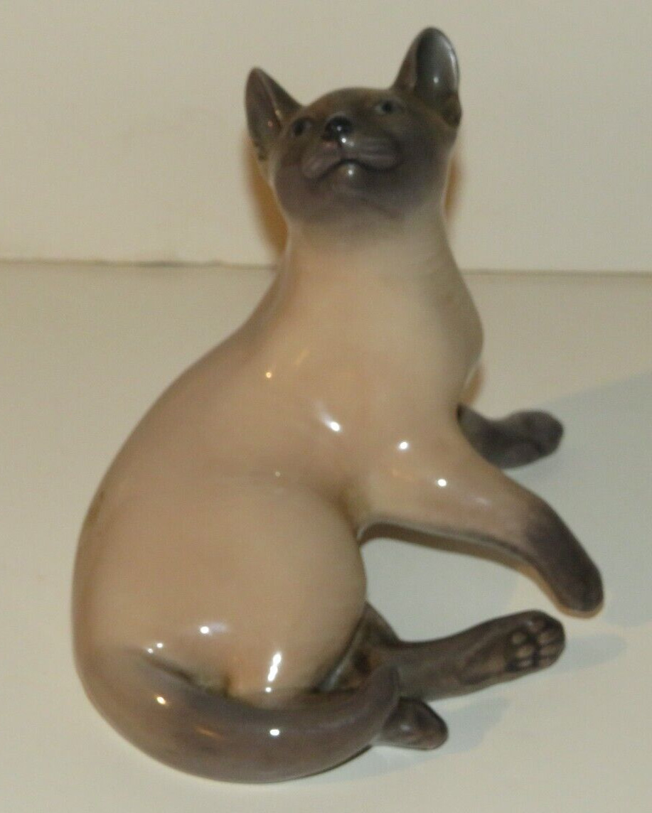 Royal Copenhagen Porcelain Figurine Siamese Cat 2862 FLAWLESS