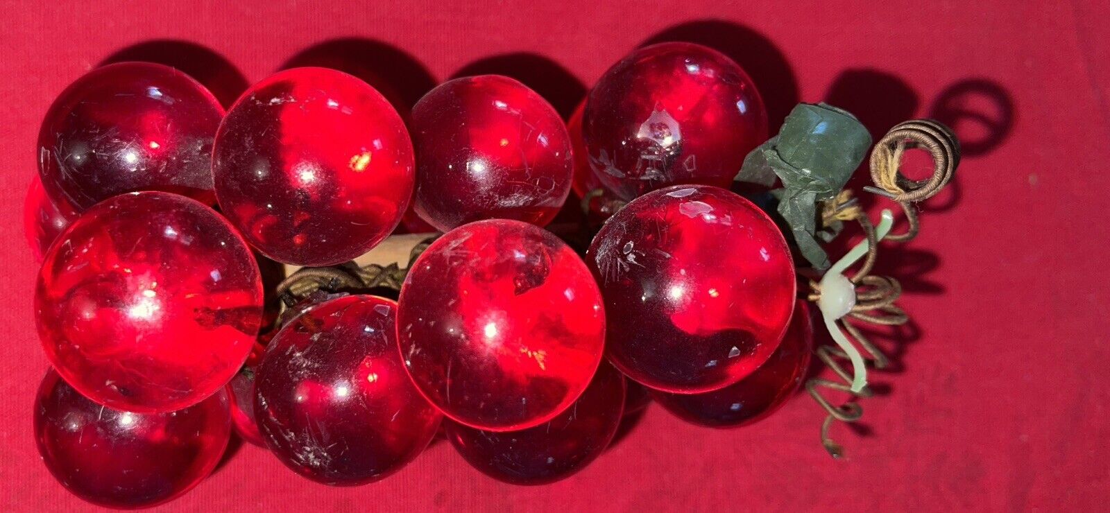 Red 60s Lucite Grapes Cluster 5-6\