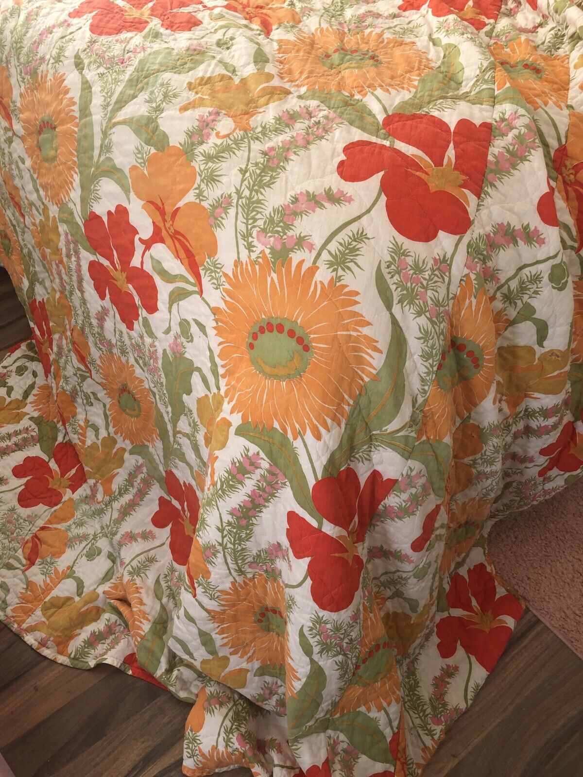 Vintage 1970s Bedspread Orange Floral Quilted Top Twin Full Cutter Damage READ