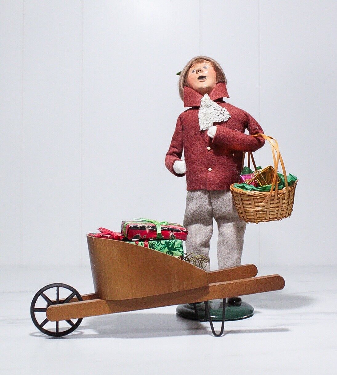 1997 BYER\'S CHOICE The Carolers Boy Basket & Wheelbarrow Gifts Christmas Figure