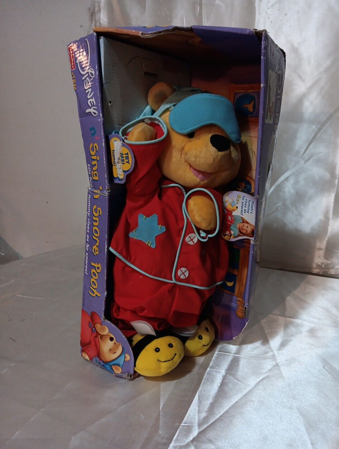 Vtg. 2002 Disney Sing N Snore Pooh