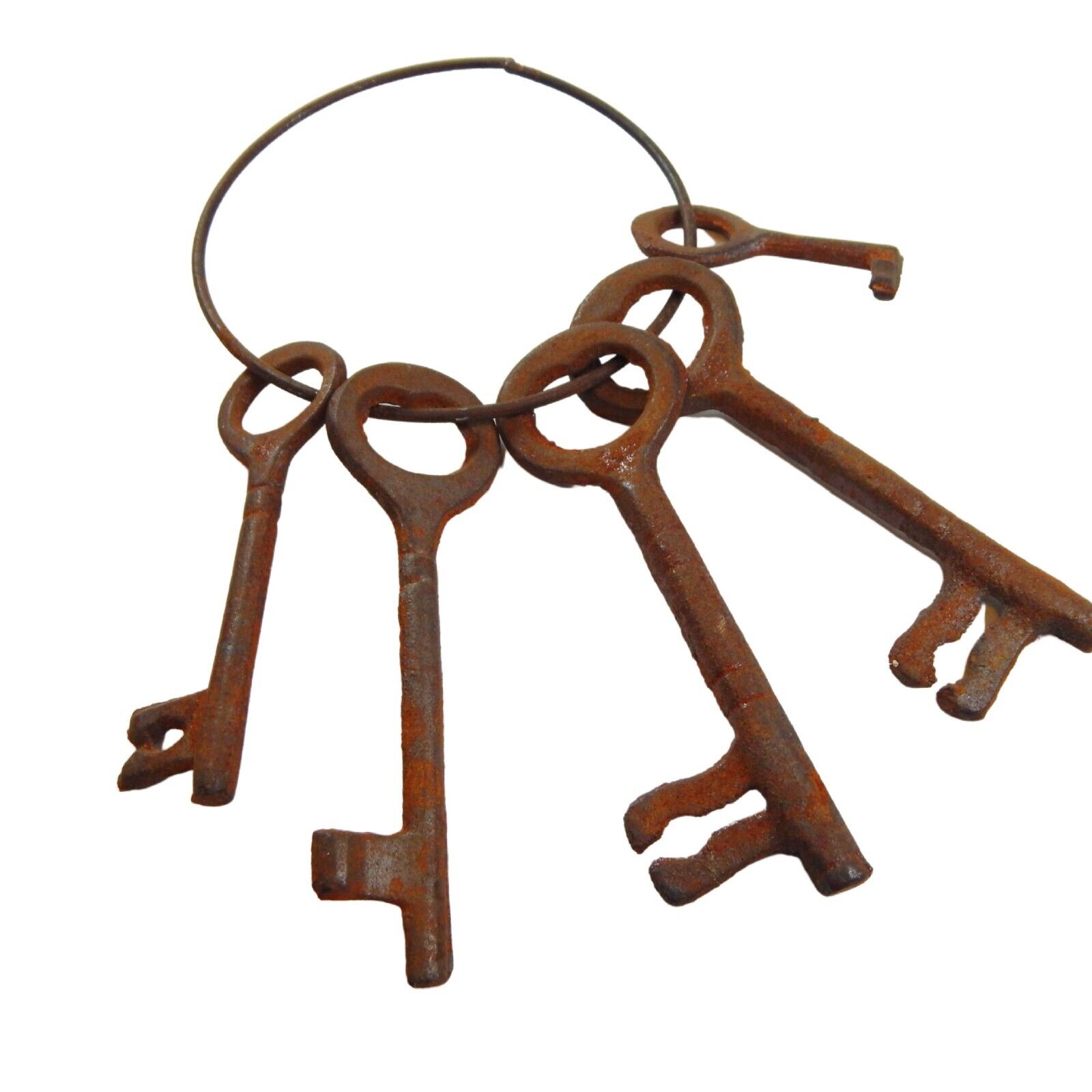 Antique Rusty Skeleton Keys Large Cast Iron Lot of 5  Gate Jail Pirate Keys