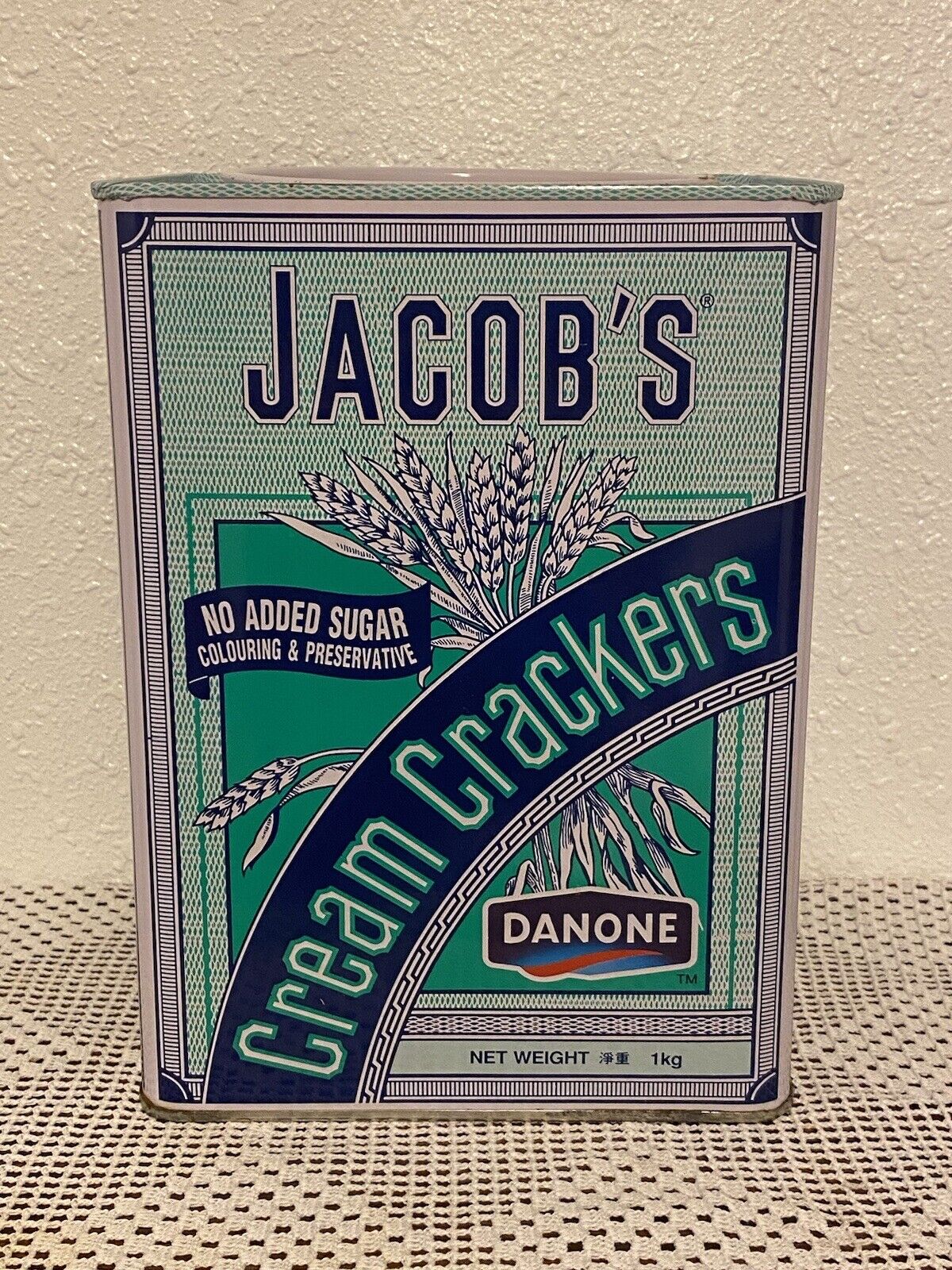 Vintage Jacob & Co Extra Light Cream Crackers Metal Tin England W&R Jacob
