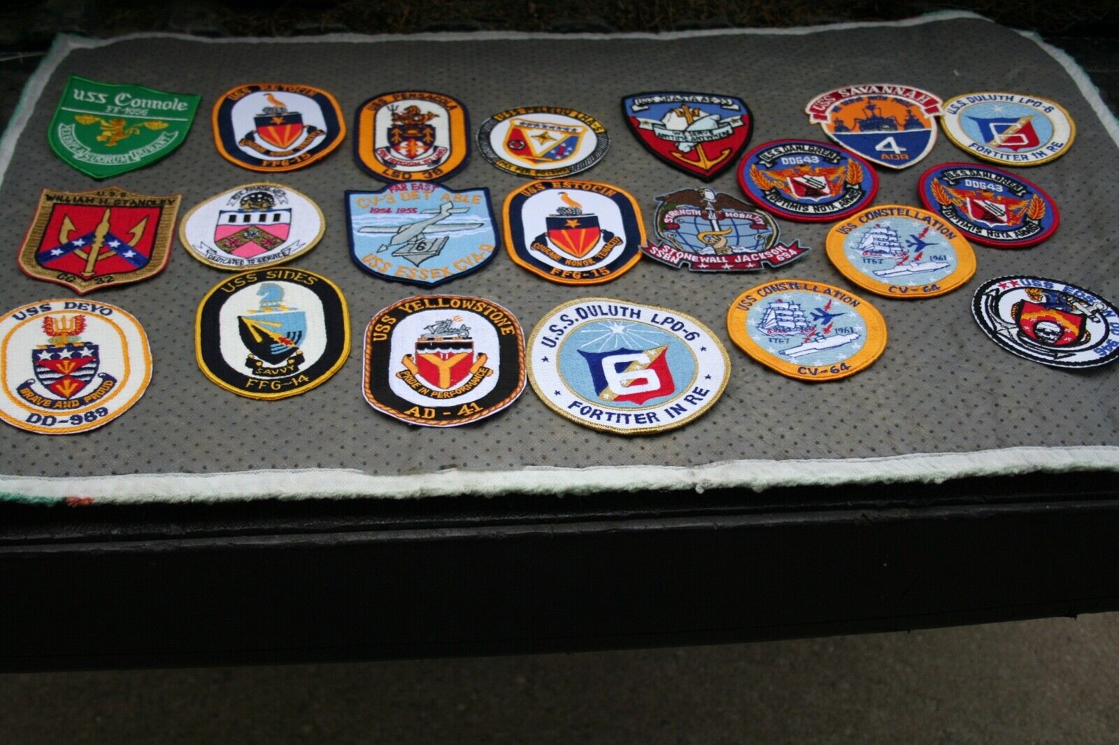 u s navy patches  lot of 21 new