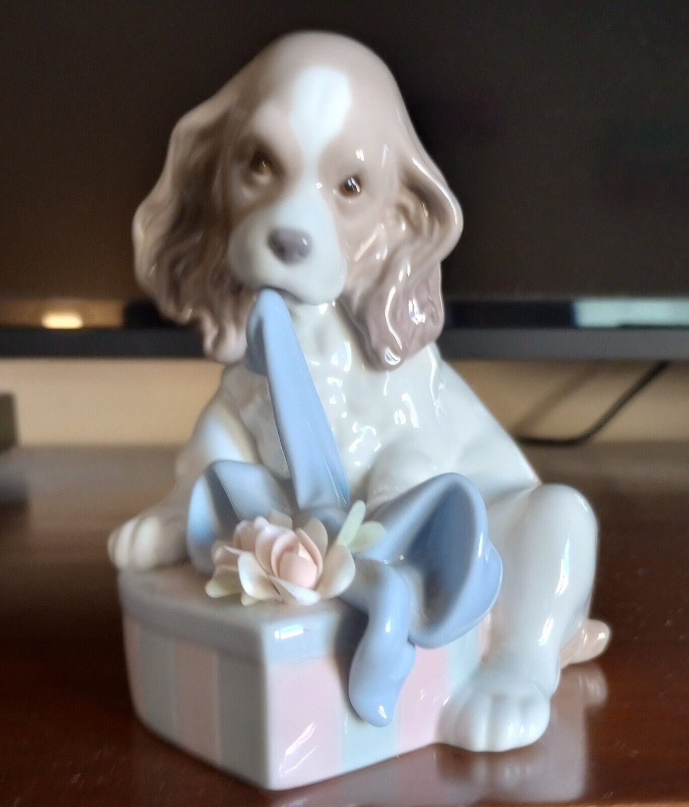 Lladro Can\'t Wait Dog Figurine #8312