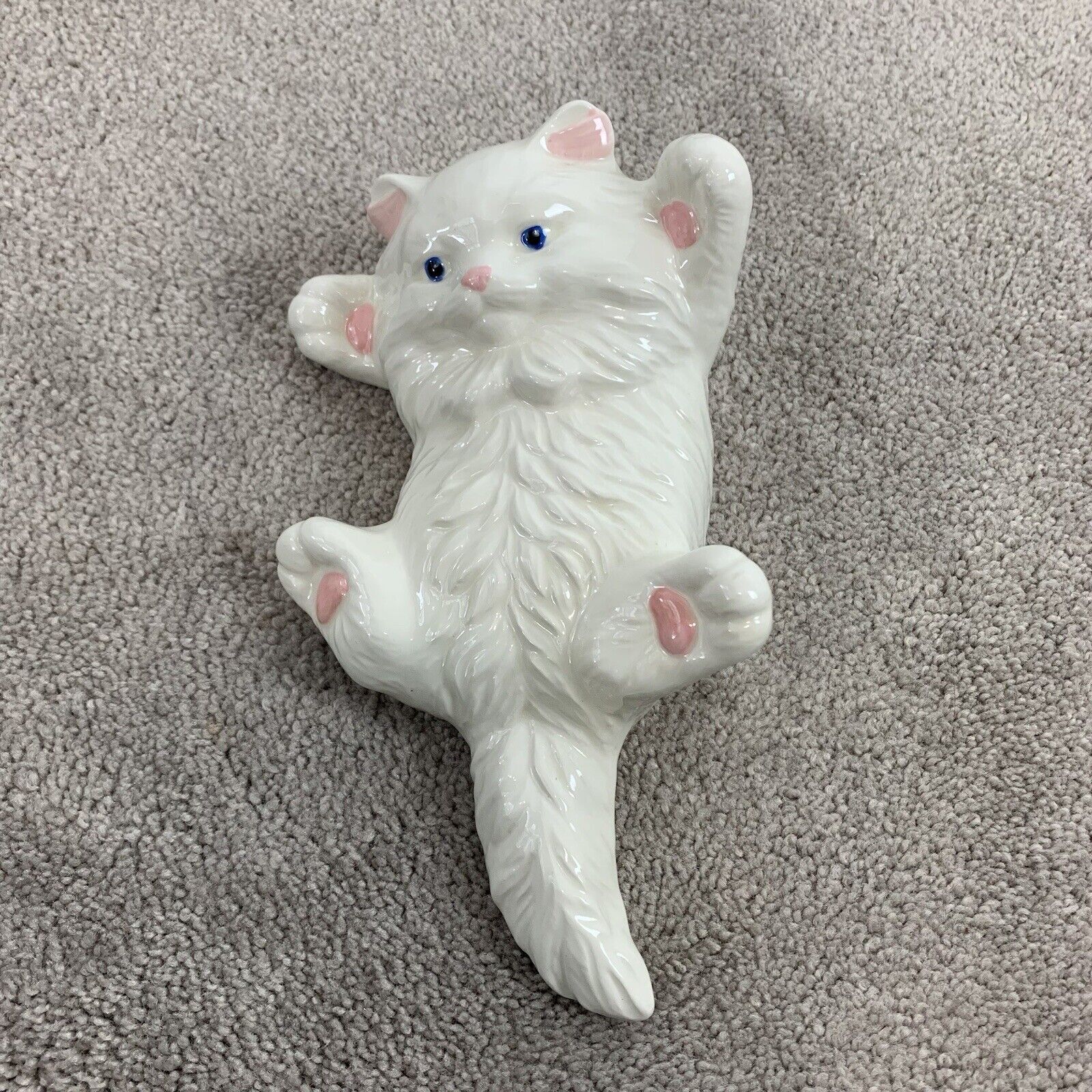 Vintage Ceramic Persian White Kitten Laying Down Kitschy Home Decor
