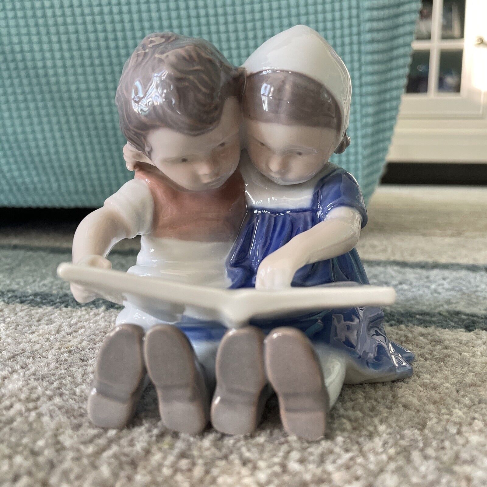 VINTAGE B&G Boy And Girl Reading In PORCELAIN  4” TALL  Model #1567