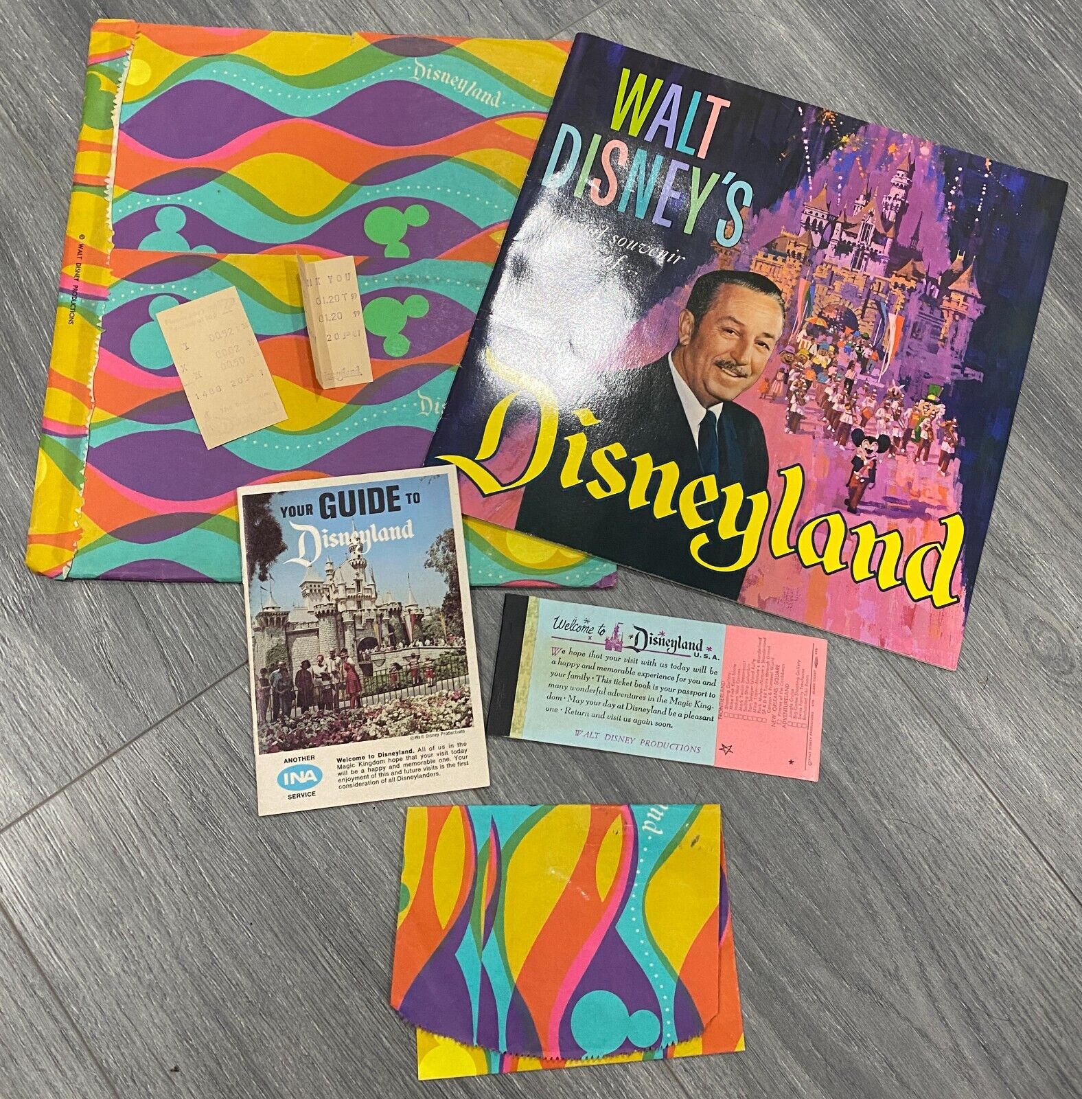 VTG Walt Disney\'s Disneyland Grouping (Booklets, Bags, Empty Ticket Book)