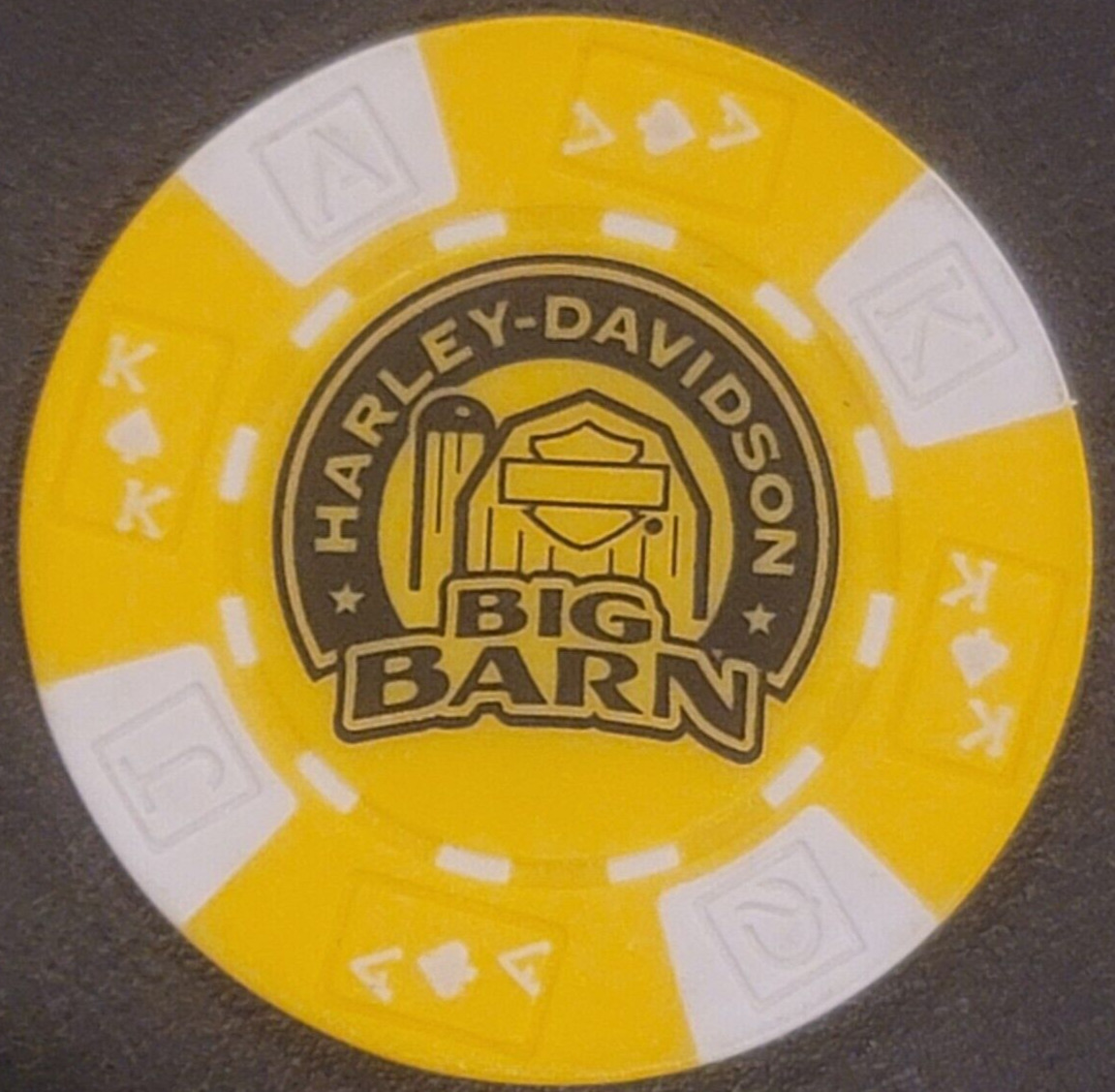 BIG BARN HD ~ IOWA ~(Yellow AKQJ) Harley Davidson Poker Chip