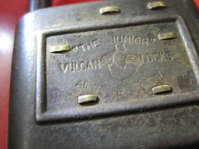 Yale & Towne mfg The Junior Vulcan pad lock arm with hammer image Stamford Conn