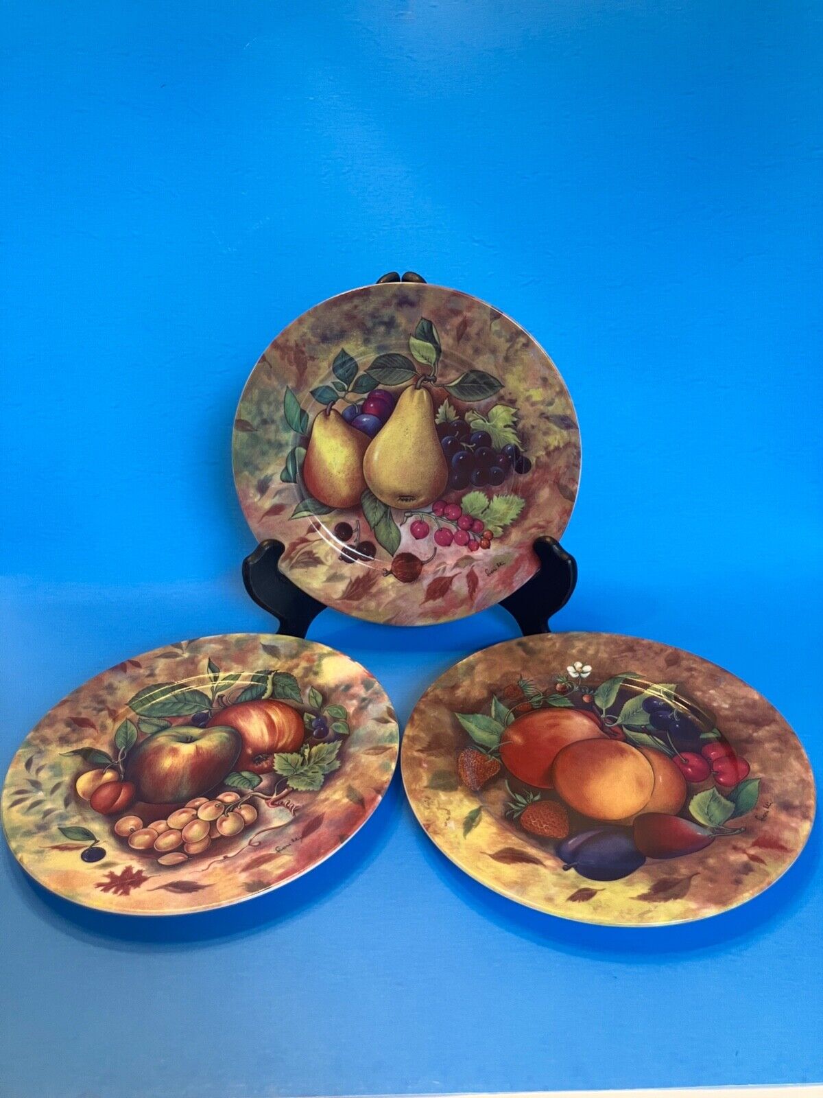 Three I. Godinger 1855 Email De Limoges Fruit Plates 7 1/2\