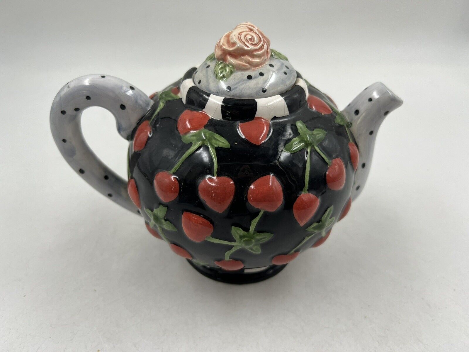 Pre-Owned Ceramic 7in Cherry Teapot DD02B21008