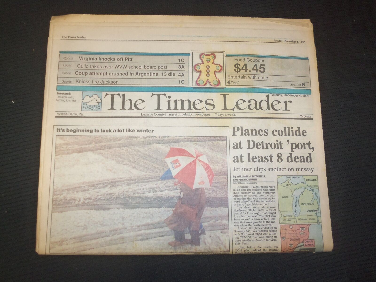 1990 DEC 4 WILKES-BARRE TIMES LEADER -PLANES COLLIDE AT DETROIT AIRPORT- NP 7524