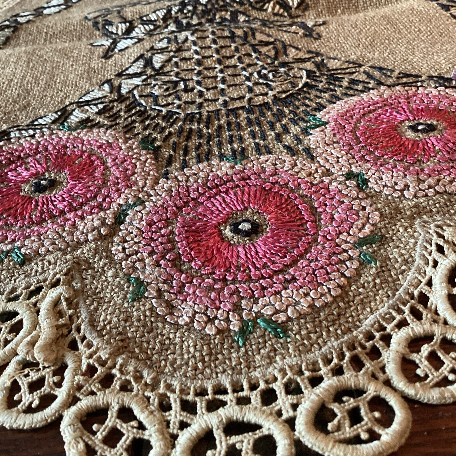 Antique PUNCH NEEDLE WORK On Burlap TABLE RUNNER Superb Colors Great Condition