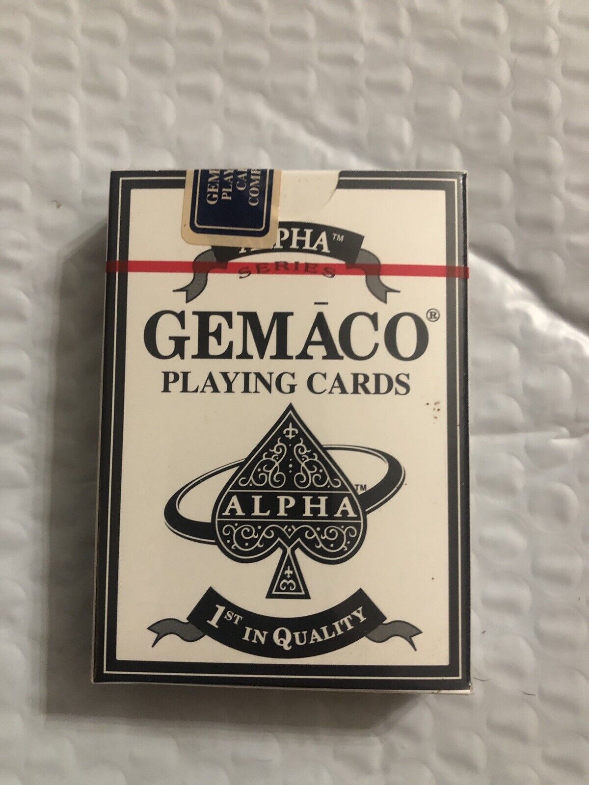 New Unopened  Deck of GEMACO ALPHA SERIES Playing Cards GREEN CASINO ROUGE Baton
