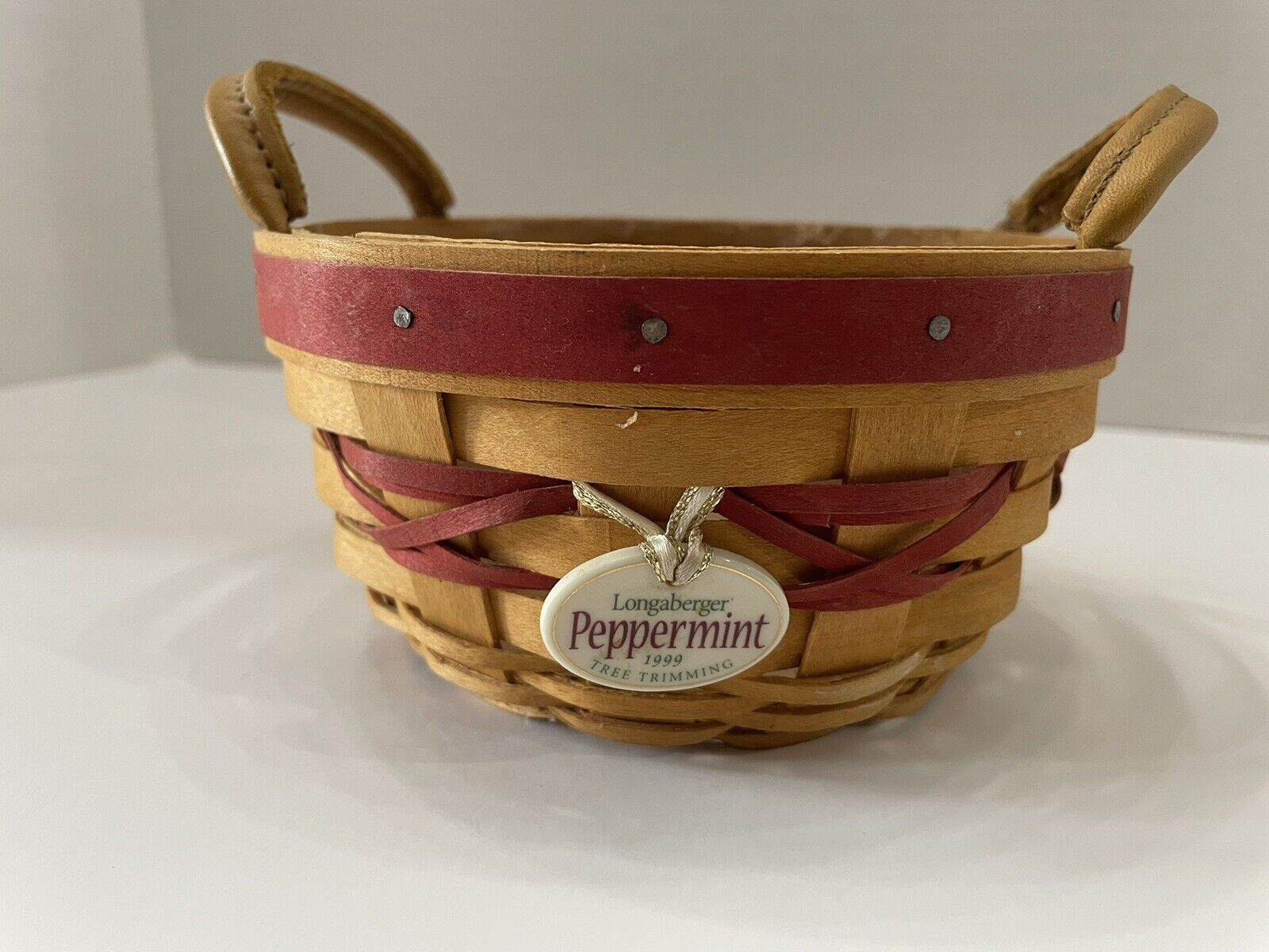 Longaberger Basket 1999 Peppermint Tree Trimming Basket with Tie On &  Protector