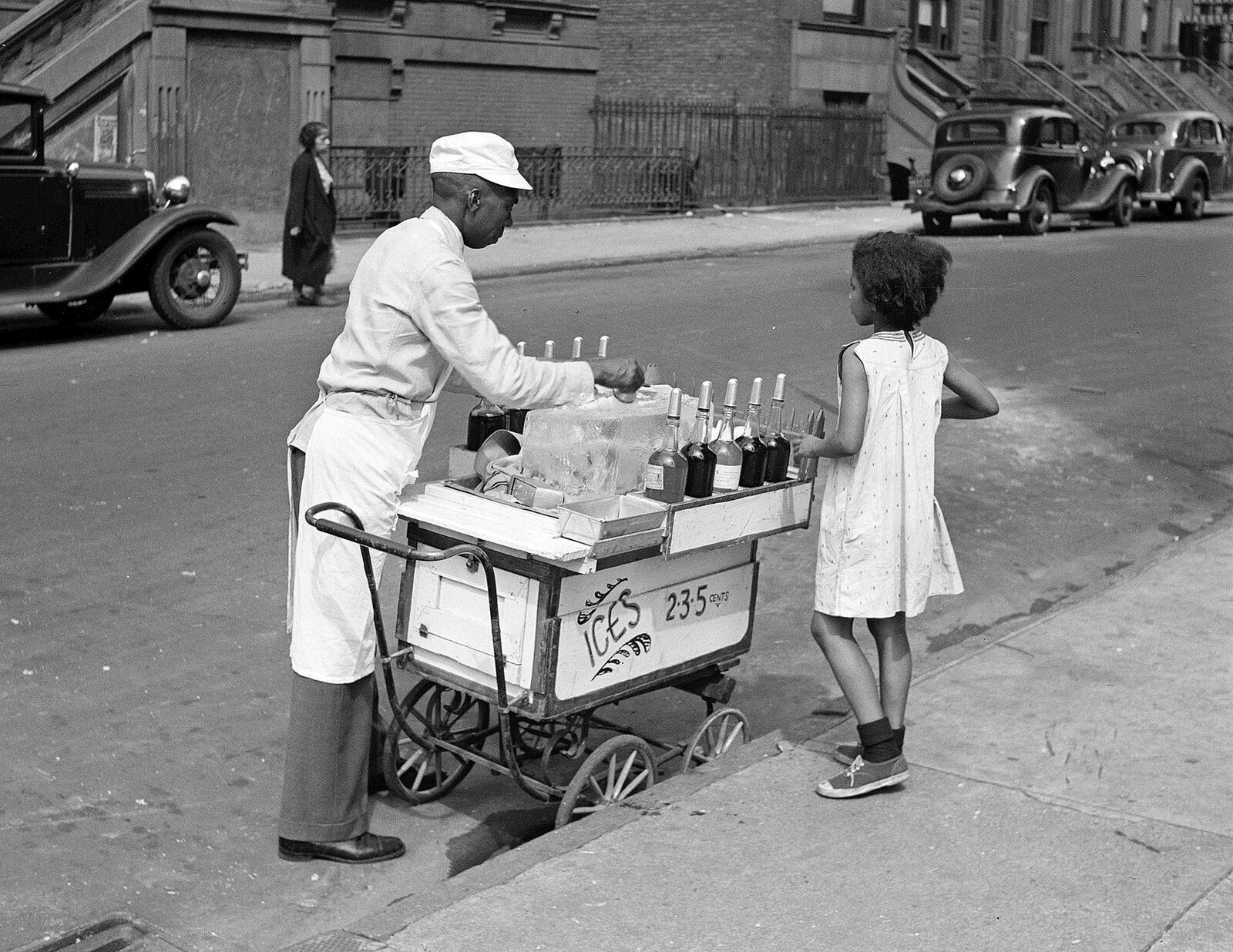 1938 African American Man Selling Ices New York Old Photo 8.5\