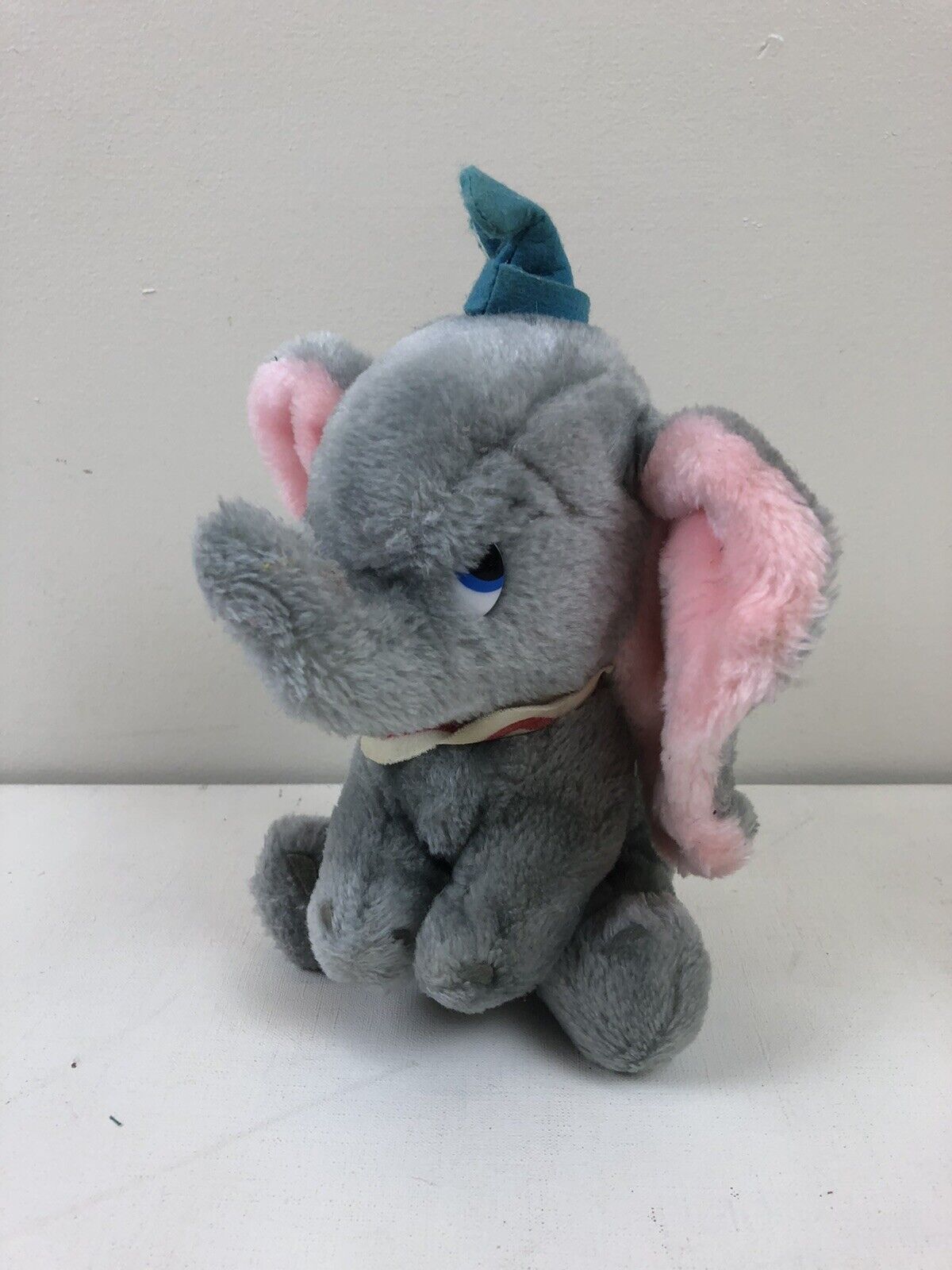 Vtg Dumbo Plush Toy 8.5\