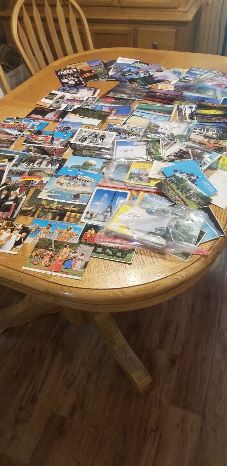 Large Lot Of Postcards 200+ Unused Unmarked Most 1970-1990 USA Europe Canada UK 