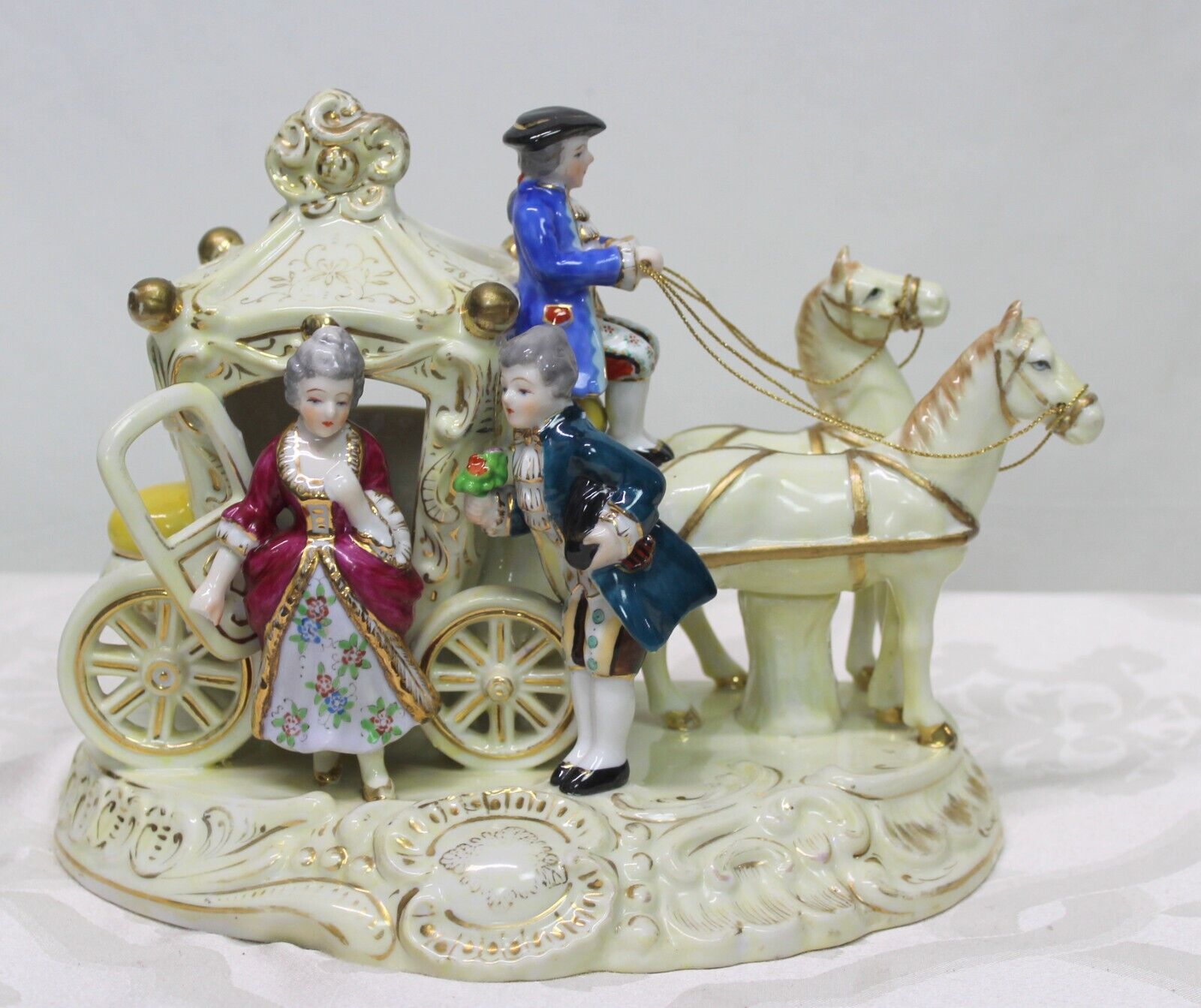 Occupied Japan Hand Painted Porcelain Figurine Royal Family Horse Drawn Carriage