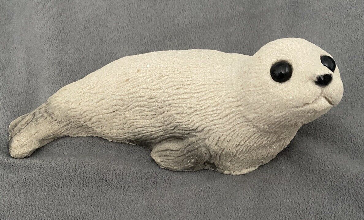 Sandstone Textured Seal Figure Black Round Eyes 7\