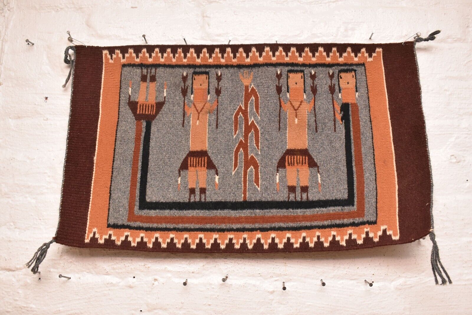 ATQ Navajo Rug Textile Native American Indian 25x15 YEI Pictorial Weaving VTG