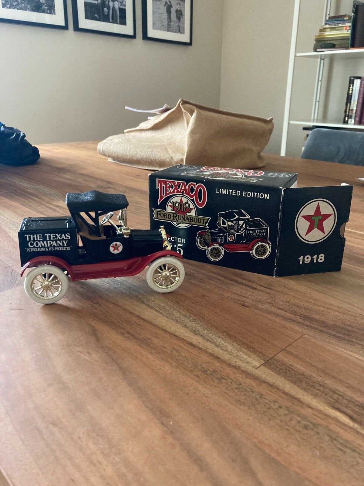 Texaco 1918 Ford Runabout Collector Series #5 Locking Coin Bank 