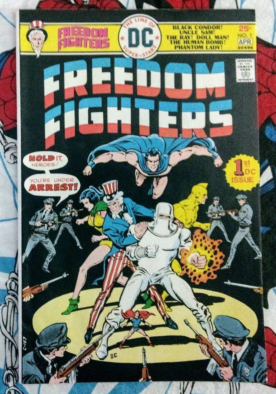Freedom Fighters 1(DC April 1976)  FINE 6.0