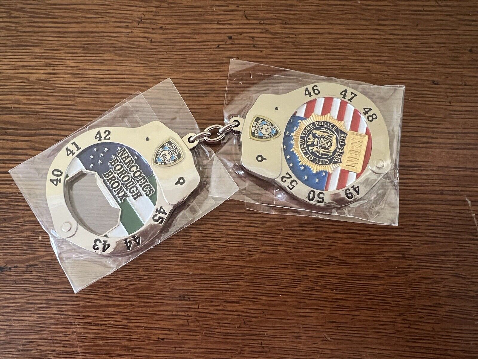 NYPD Bronx Borough Narcotics Detective Police Dept Challenge Coin Handcuffs