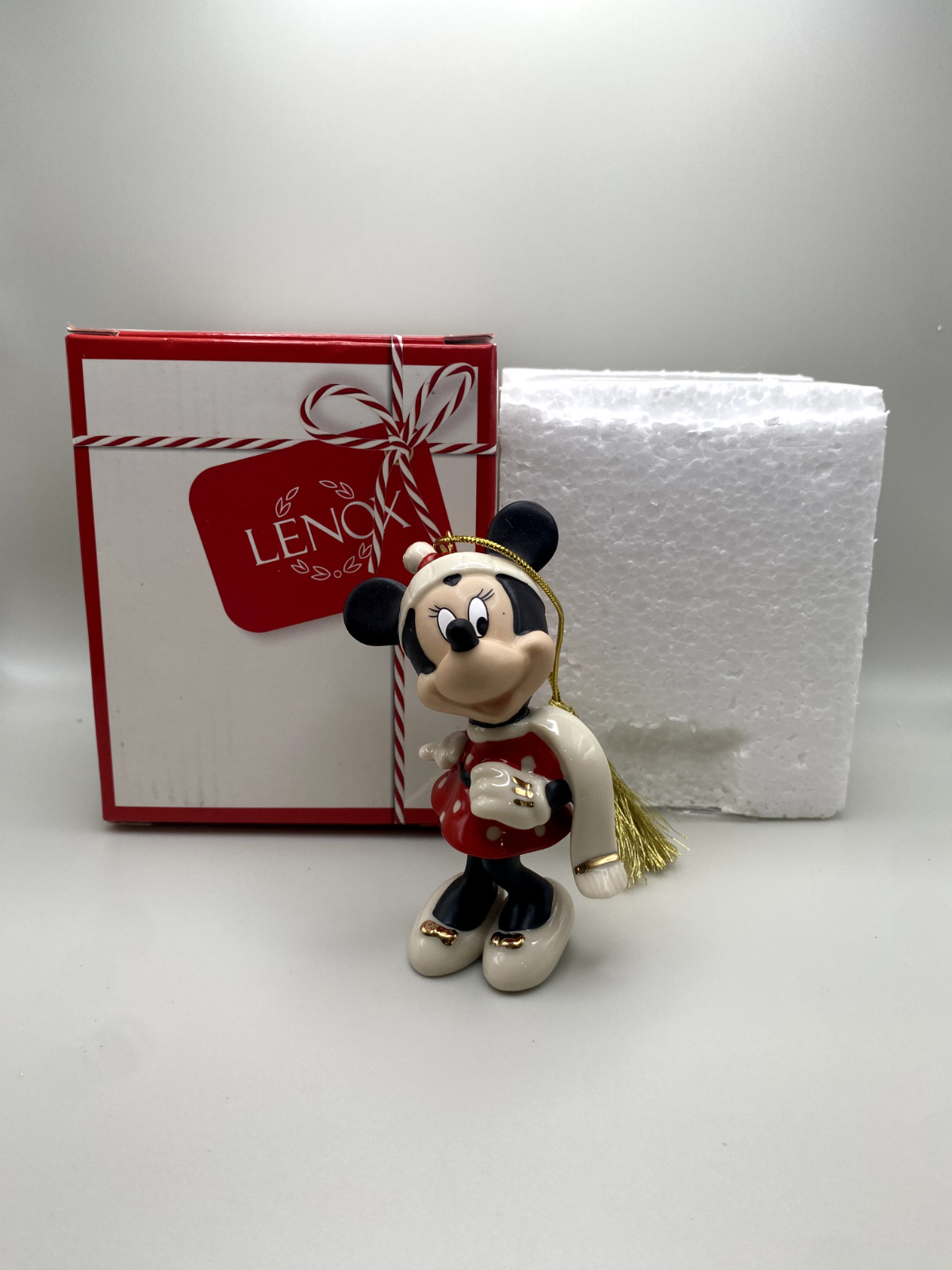 Lenox Disney Showcase Minnie Mouse Winter Ornament