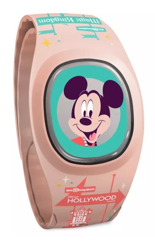 Disney Mickey Mouse & Friends - Play In The Parks 4 Parks MagicBand+ Plus - NEW