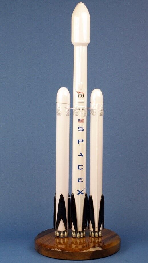 NASA SpaceX FH Falcon Heavy Launch Vehicle Desk Top Display 1/90 Rocket AV Model