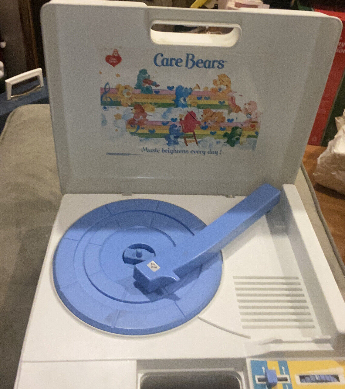 Vintage CARE BEARS Phonograph Record Player Music Brightens Every Day