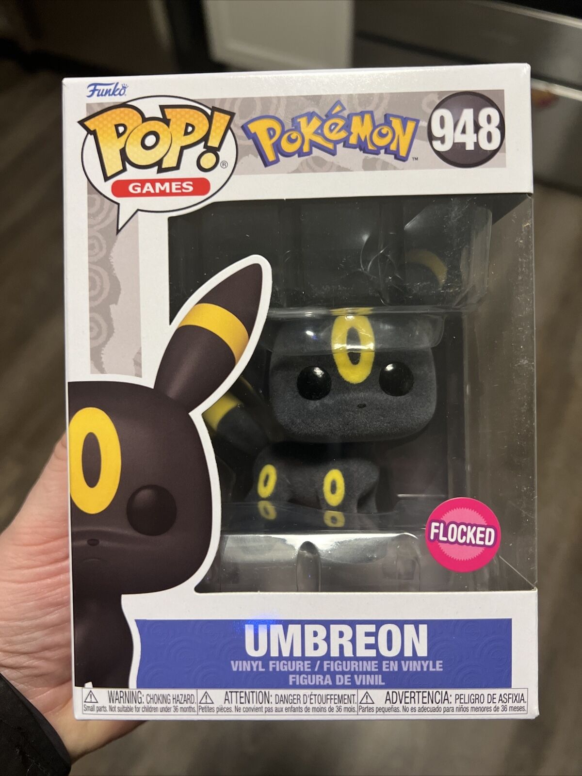 Funko Pop Flocked Umbreon #948 Pokemon Chalice Collectibles Exclusive No Sticker