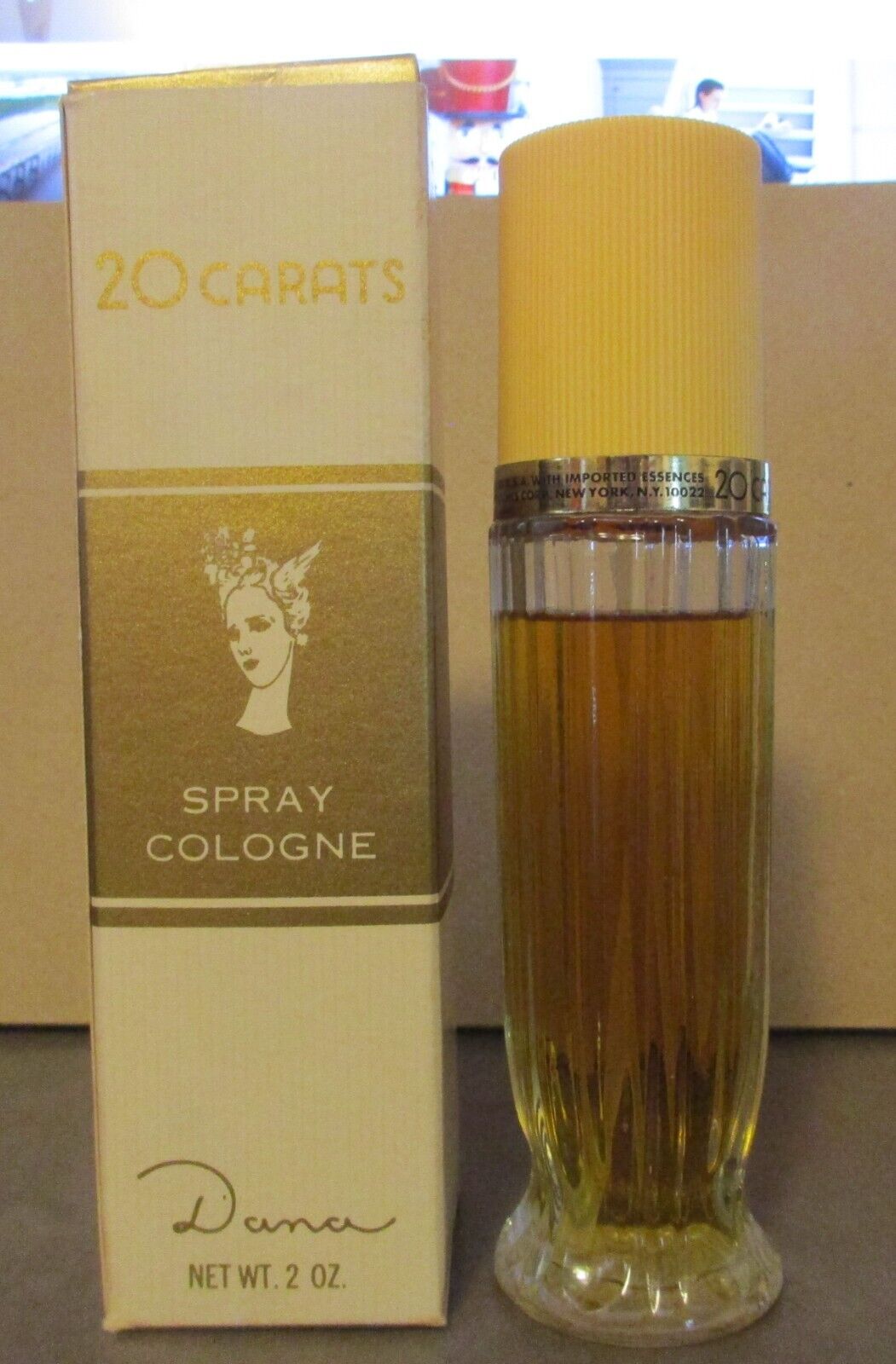 Vintage Dana 20 Carats Spray Cologne 2 oz - IOB