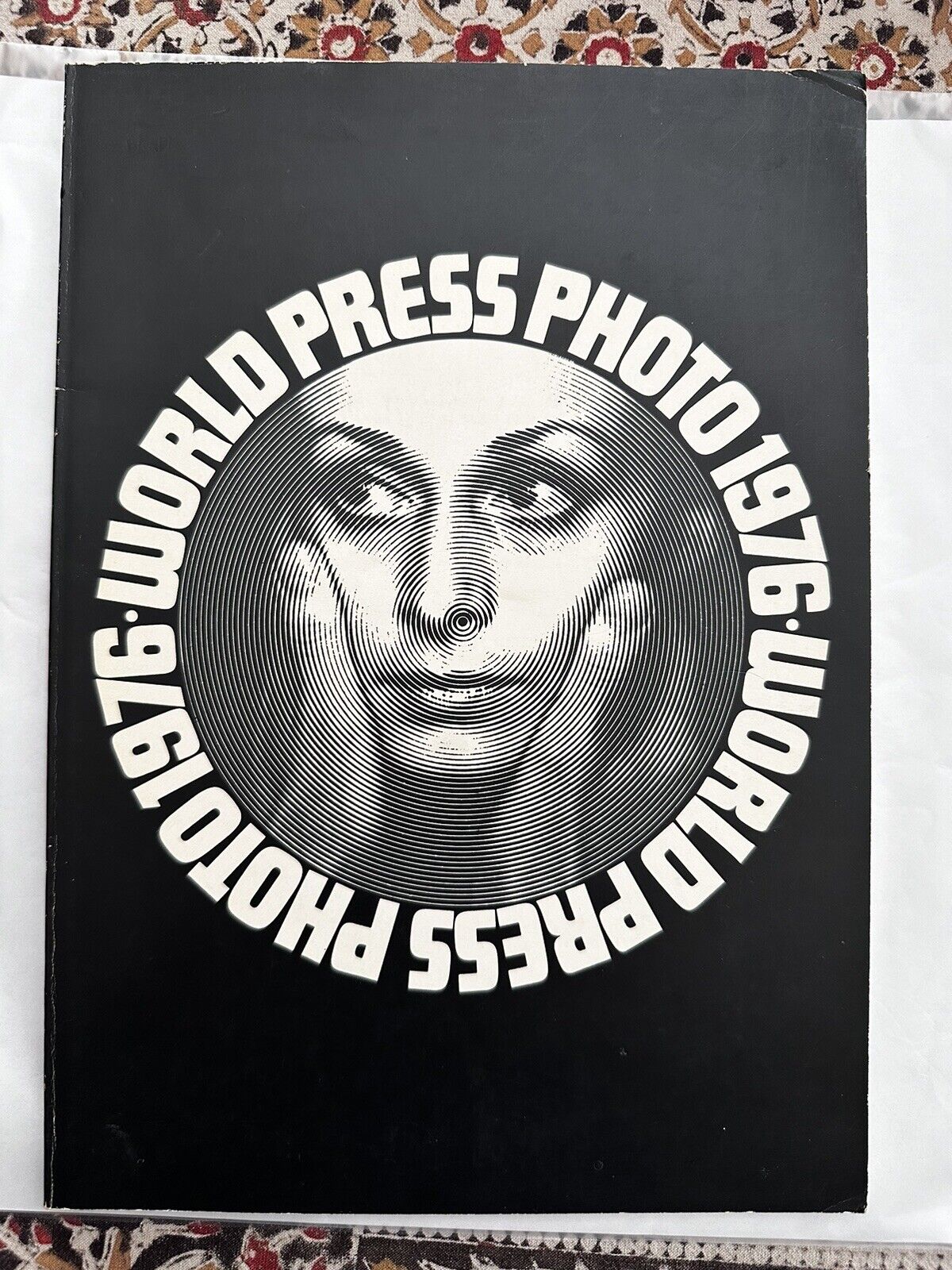 Vintage World Press Photo 1976 Book Jaarboek Boek Holland Award Winning 