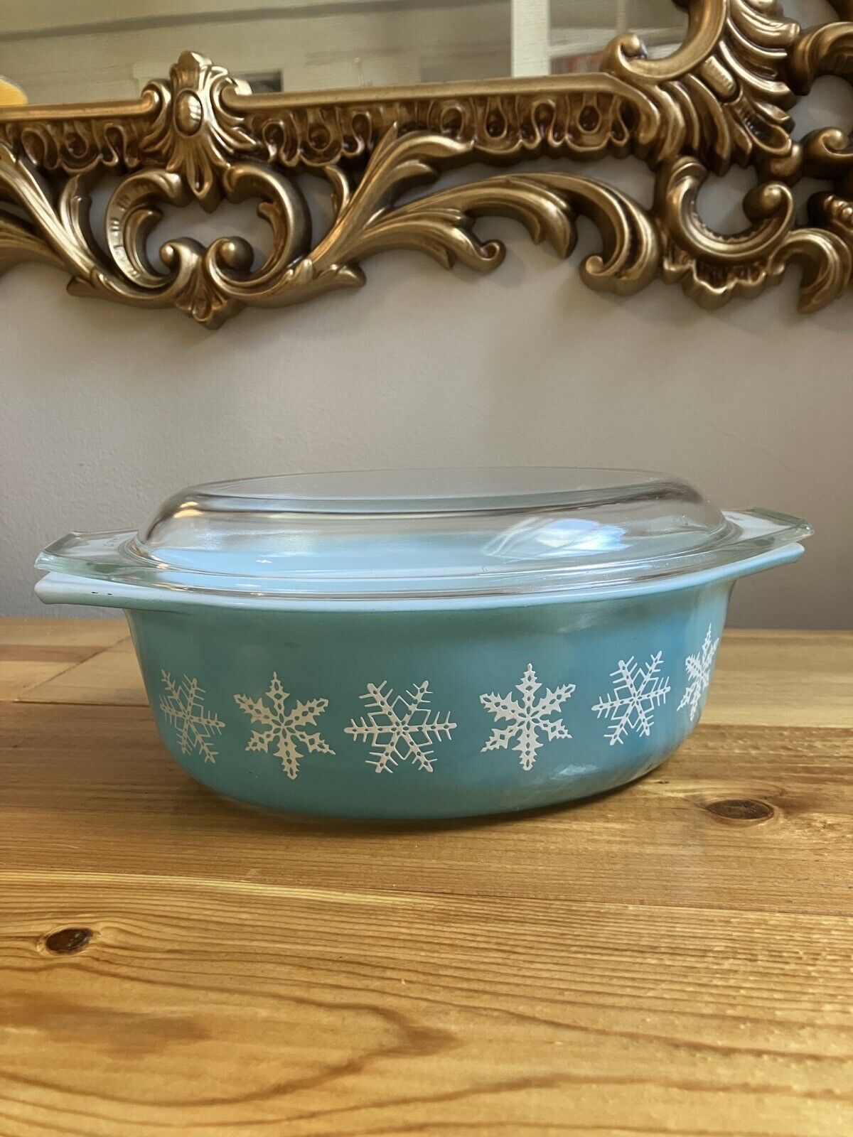 Pyrex Vintage 043 Turquoise Snowflake Oval Casserole Dish with Lid 2 1/2 qt