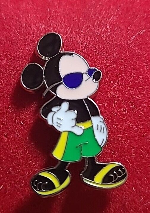 Disney Trading Pin, Mickey Mouse,  Cool Characters, Sunglasses, 2012 b