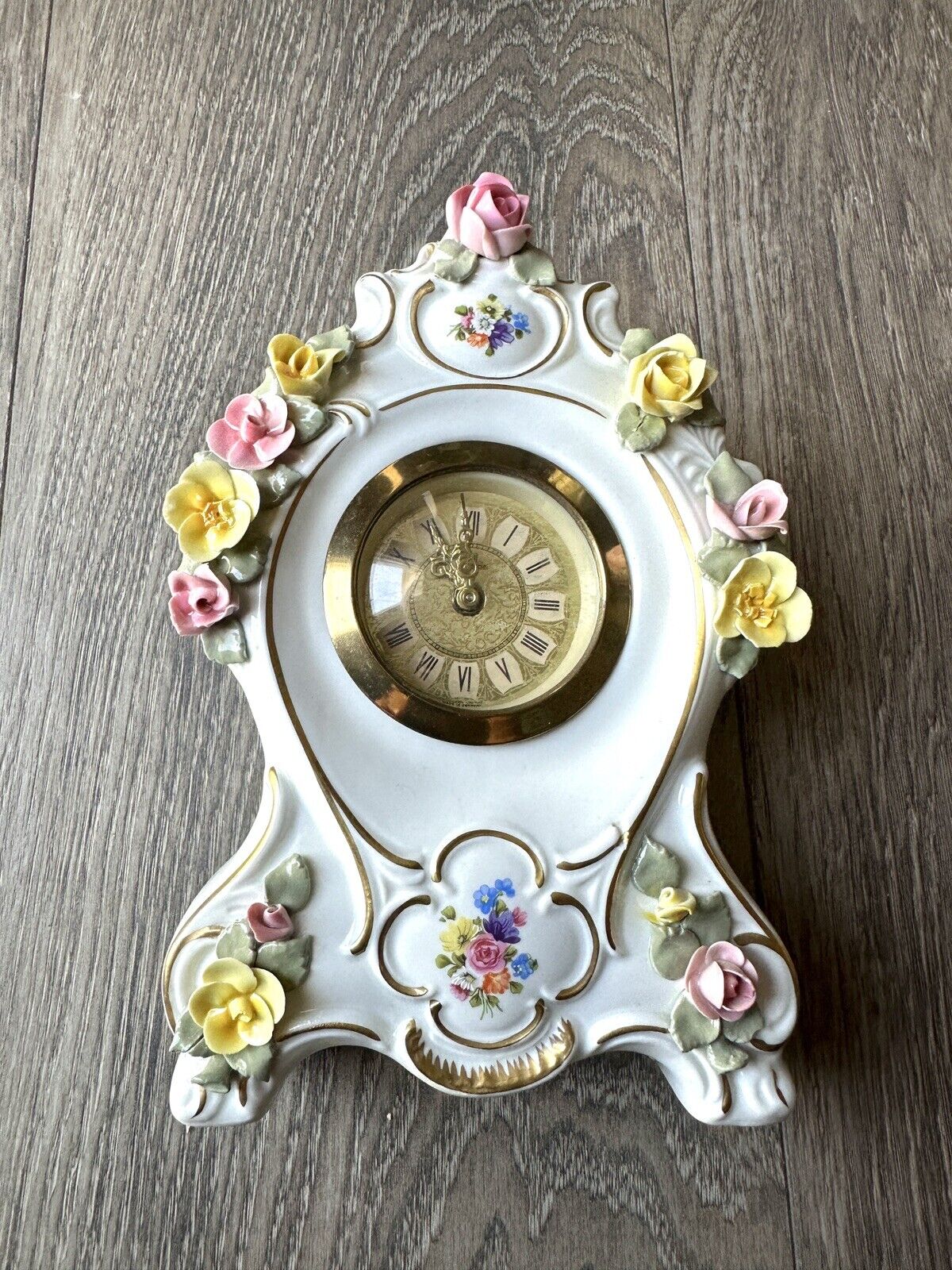Vintage Dresden West Germany Handmade Windup Porcelain Mantle Desk Clock
