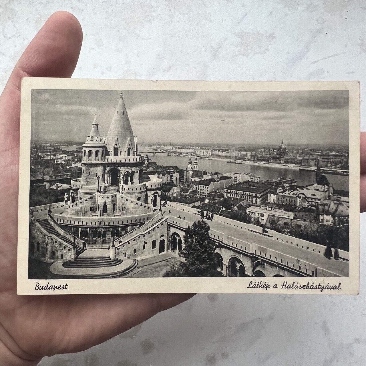 Budapest  Postcard  White Border Unused