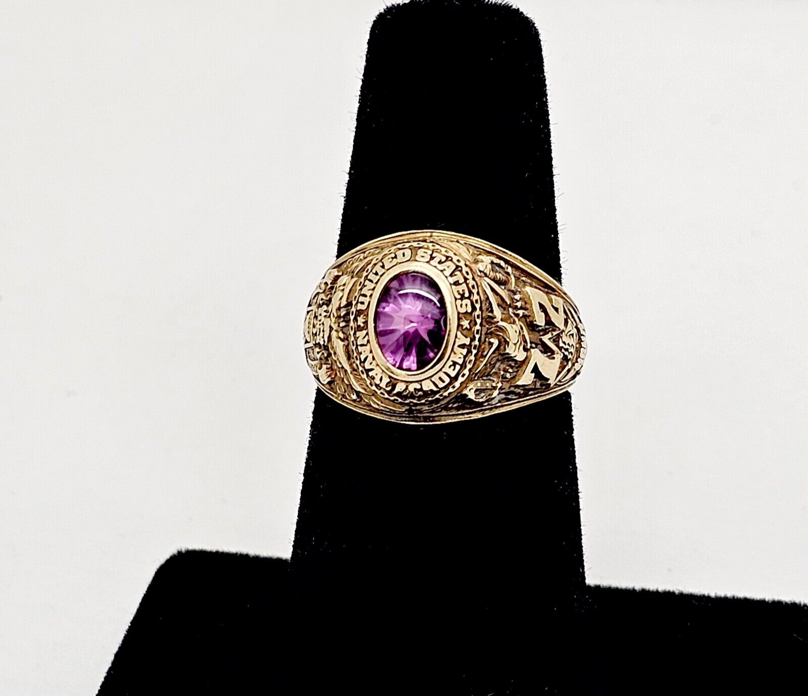 WOMENS VINTAGE UNITED STATES NAVAL ACADEMY 14K GOLD LAB RUBY STONE CLASS RING