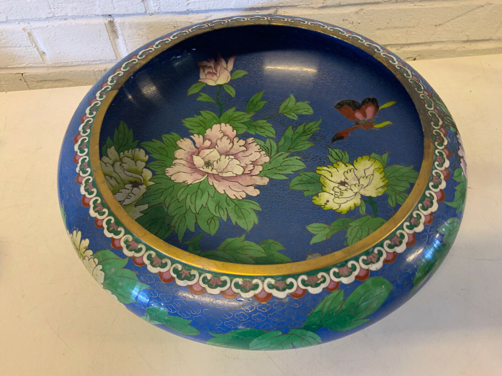 Vintage Antique Chinese Large Cloisonne Bowl w/ Floral & Butterfly Decoration