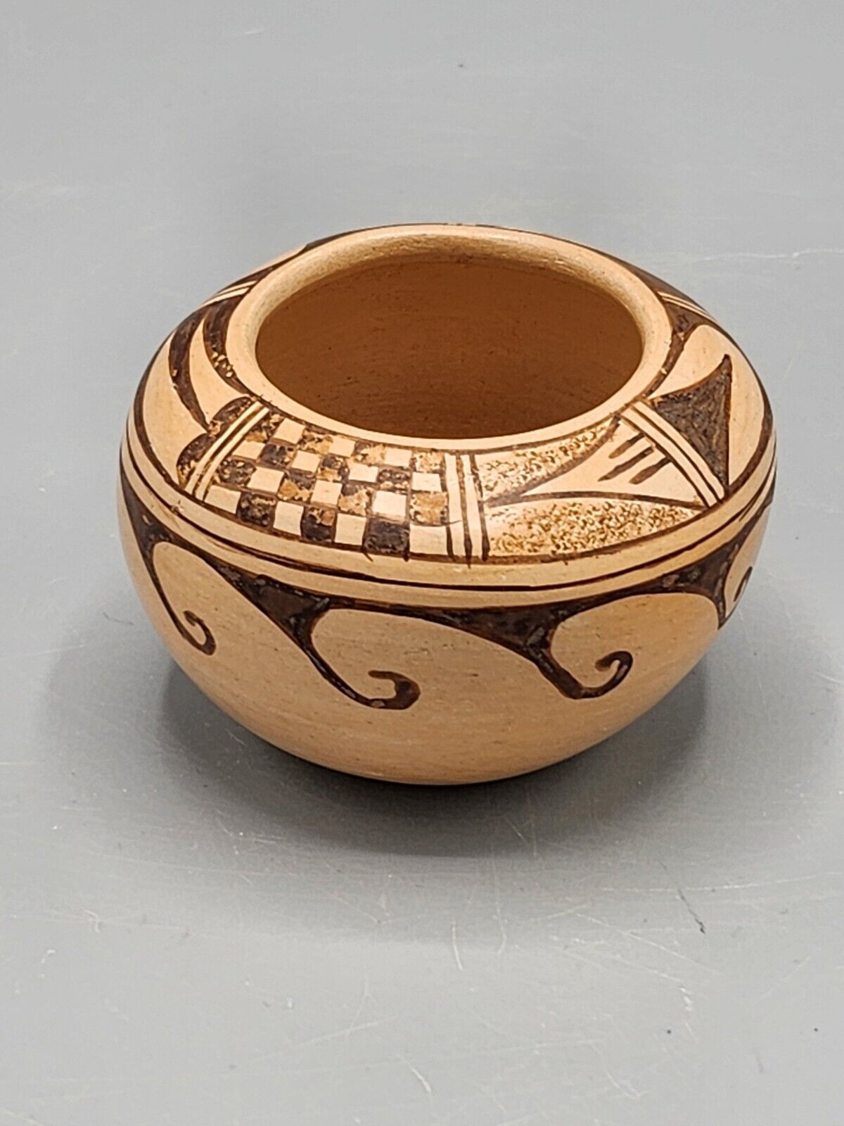 Wonderful  Rosalie T. Kaye Hopi Pottery Vase Walpi Pueblo Vintage