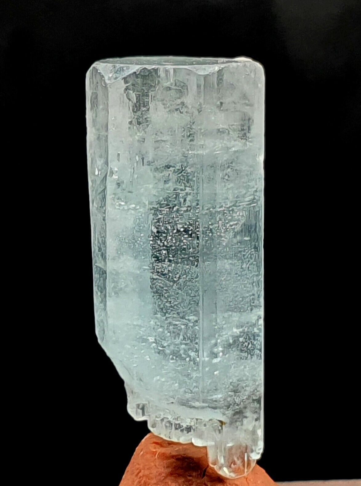 14 Carats Top Quality Terminated Aquamarine Crystal From Skardu Pakistan