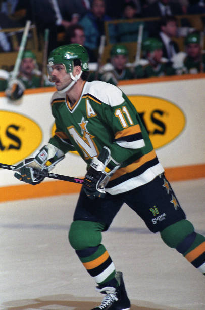Minnesota North Stars Mike Gartner 1990 Old Ice Hockey Photo