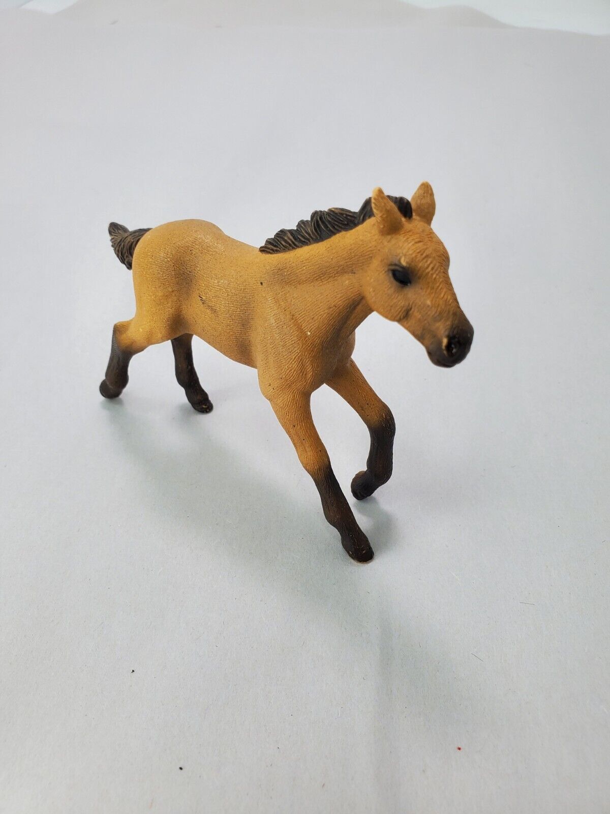 Schleich MUSTANG FOAL 2015 Horse Animal Figure 42195 (Stable Exclusive Color)