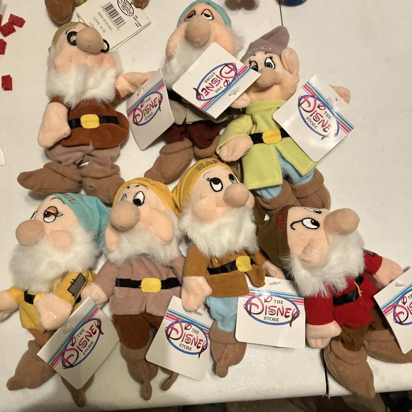 Walt Disney\'s Snow White and the Seven Dwarfs Beanie Disney Store Complete Set